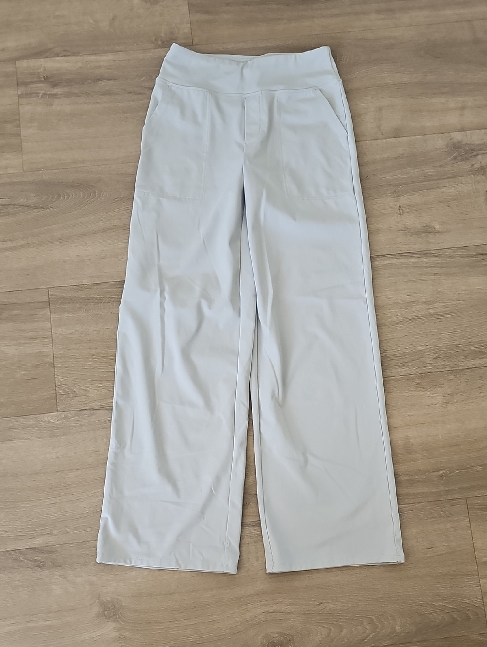 G4Free Light Grey Wide-Leg Pants Size Small